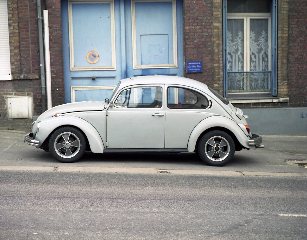 11 Ordinary Cars Series 2011